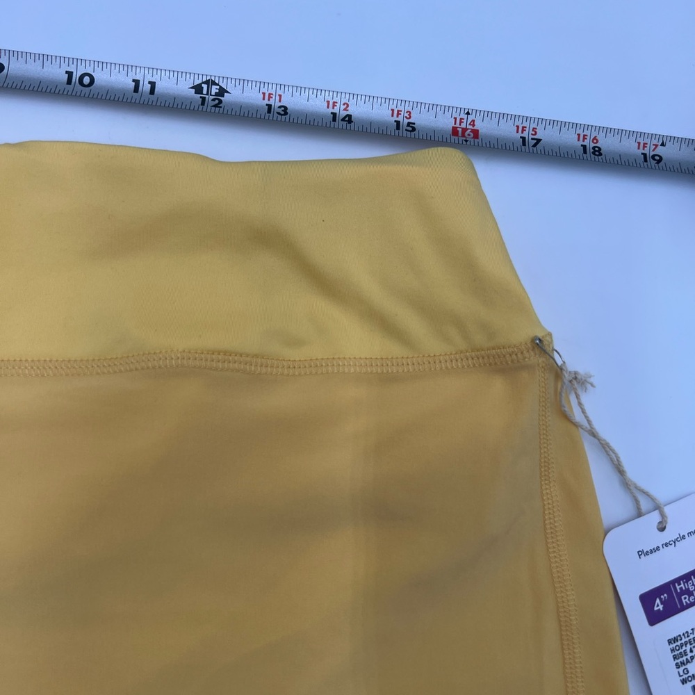 Women’s Rabbit high rise runny shorts with built in underwear size large. - Picture 9 of 10
